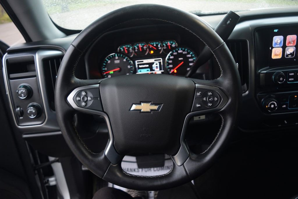 Used 2017 Chevrolet Silverado 1500 LT w/1LT Truck Crew Cab