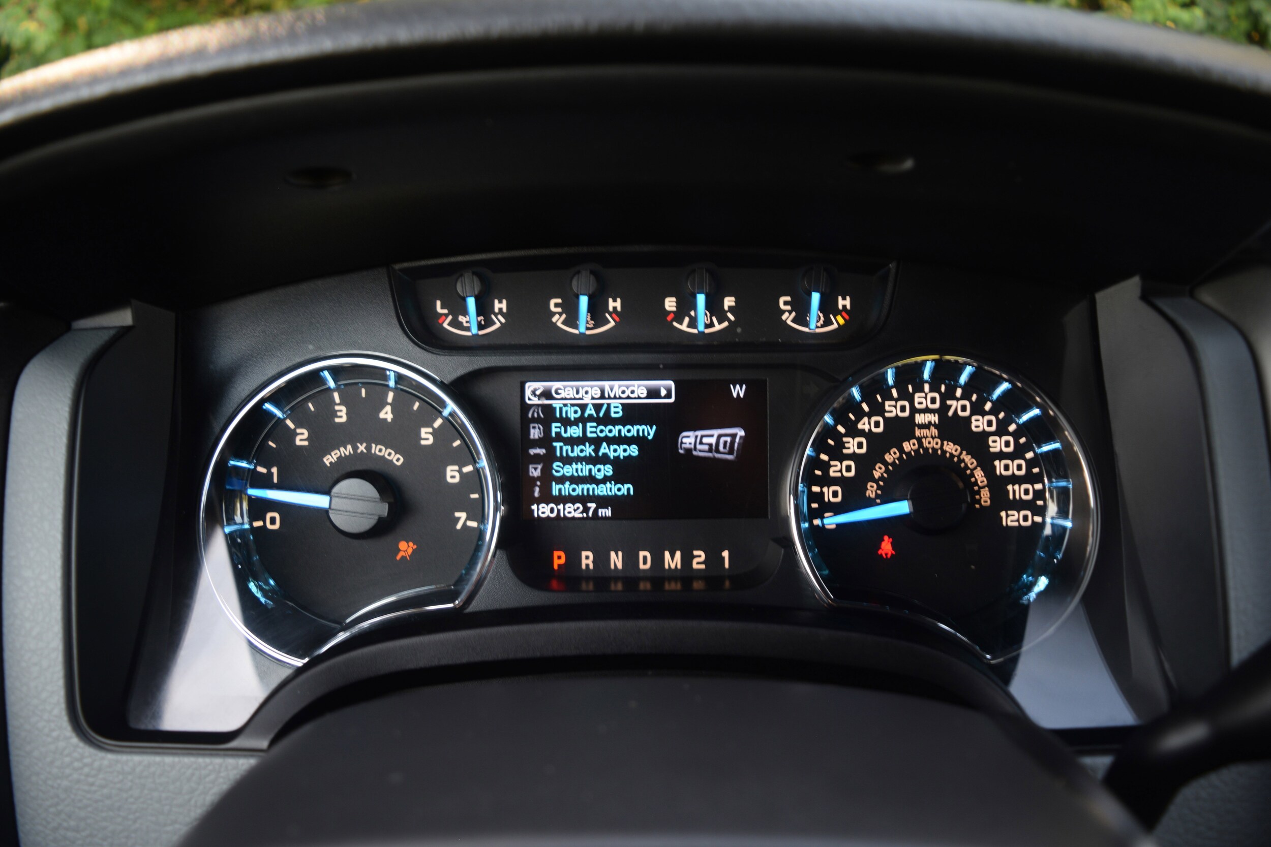 2013 Ford F-150 XLT photo 3