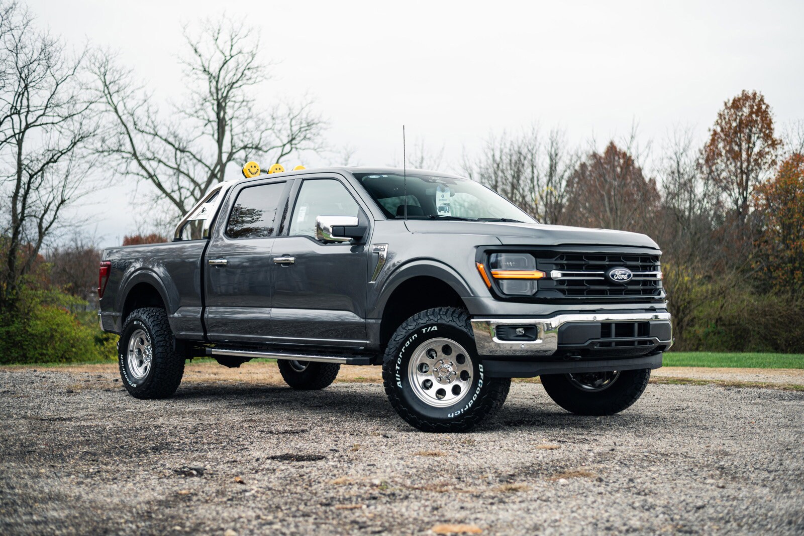 2024 Ford F-150 XLT photo 2