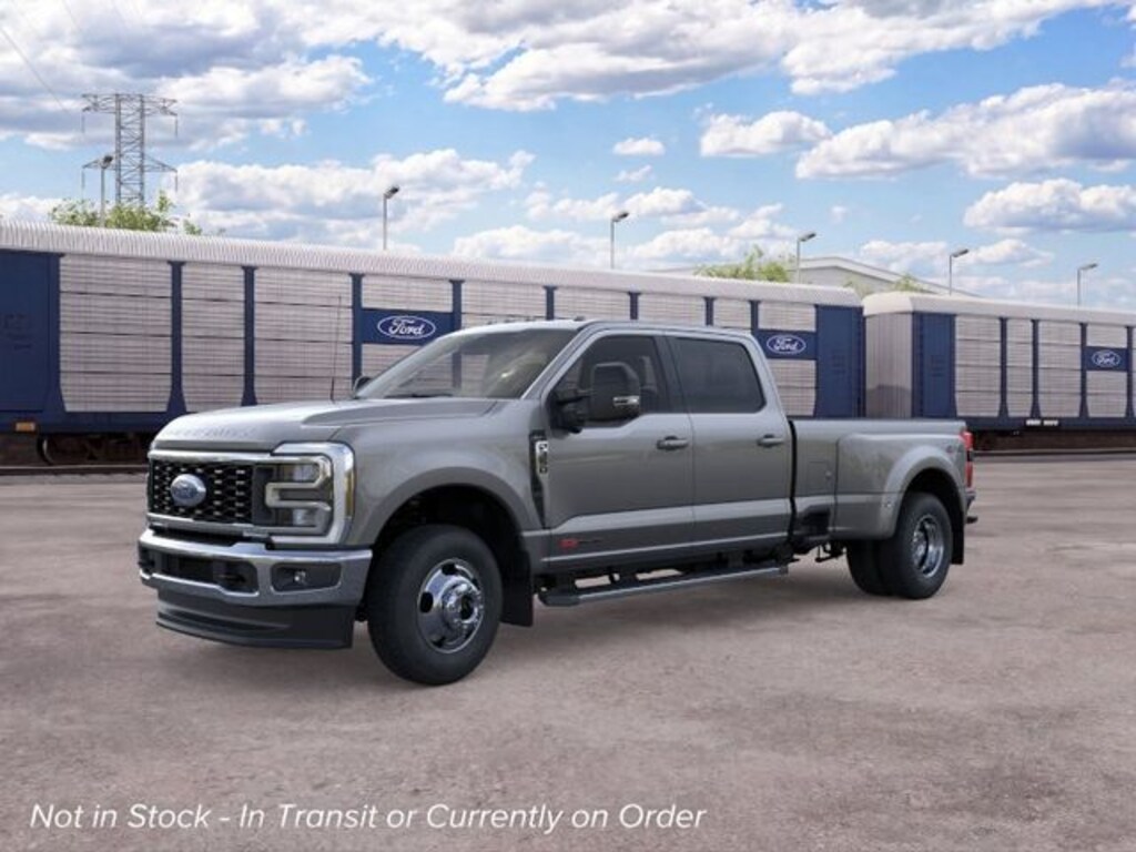 New 2026 Ford F-350SD Lariat Truck Crew Cab