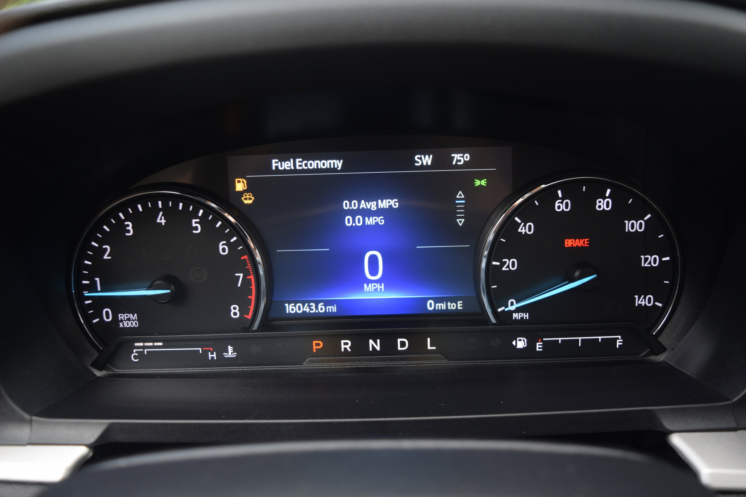 2022 Ford Explorer XLT photo 3