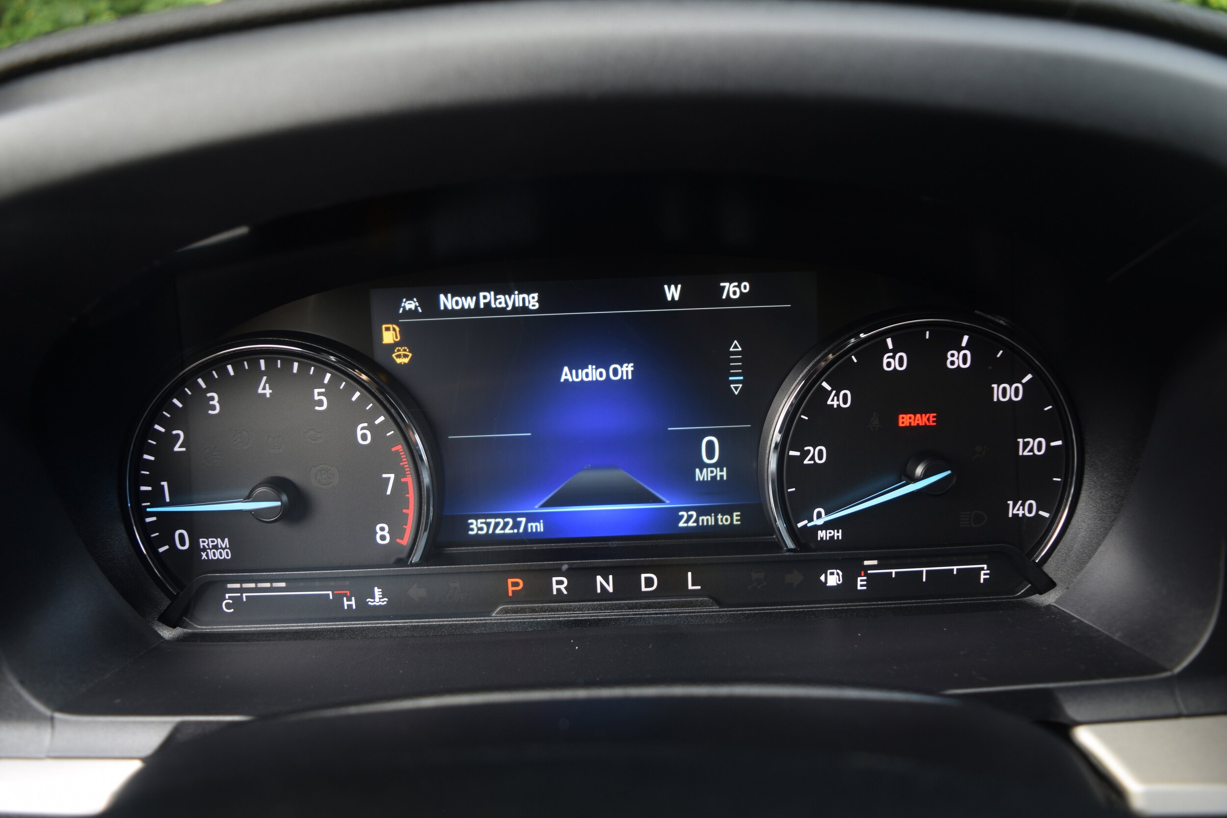 2022 Ford Explorer XLT photo 2