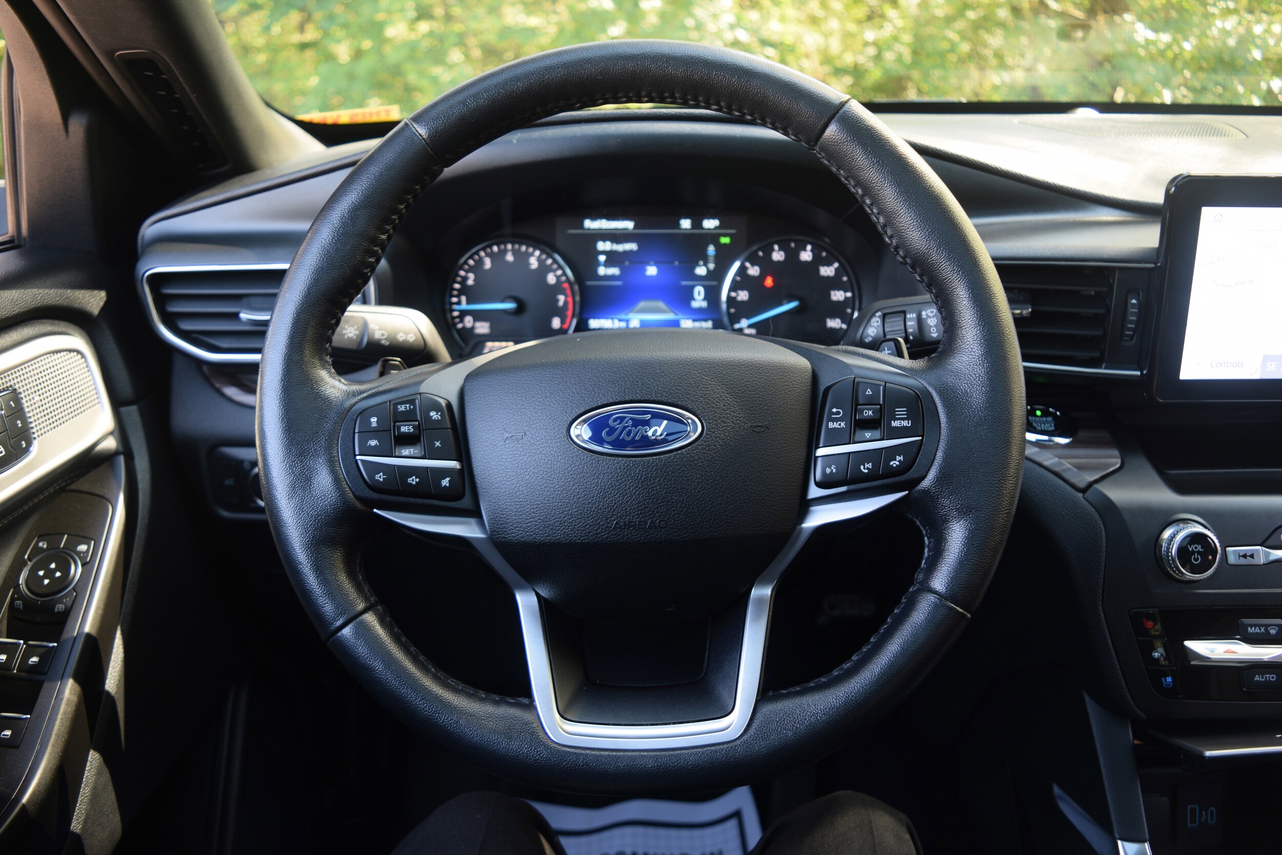 2020 Ford Explorer Limited photo 3