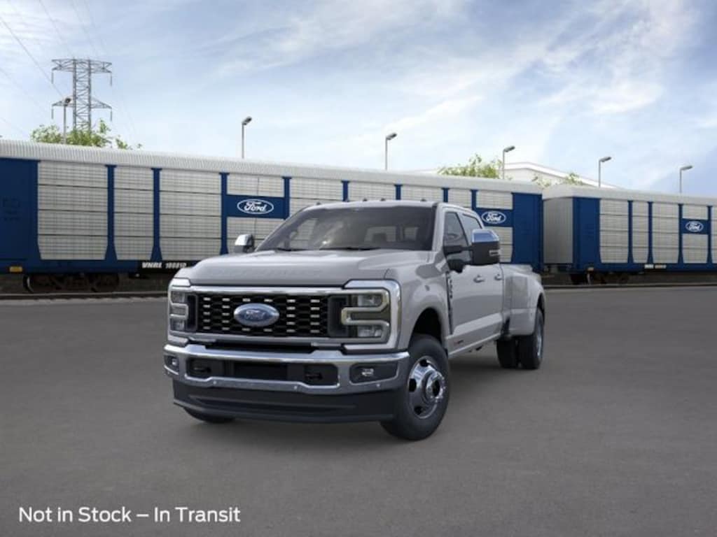New 2026 Ford F-350SD Lariat Truck Crew Cab