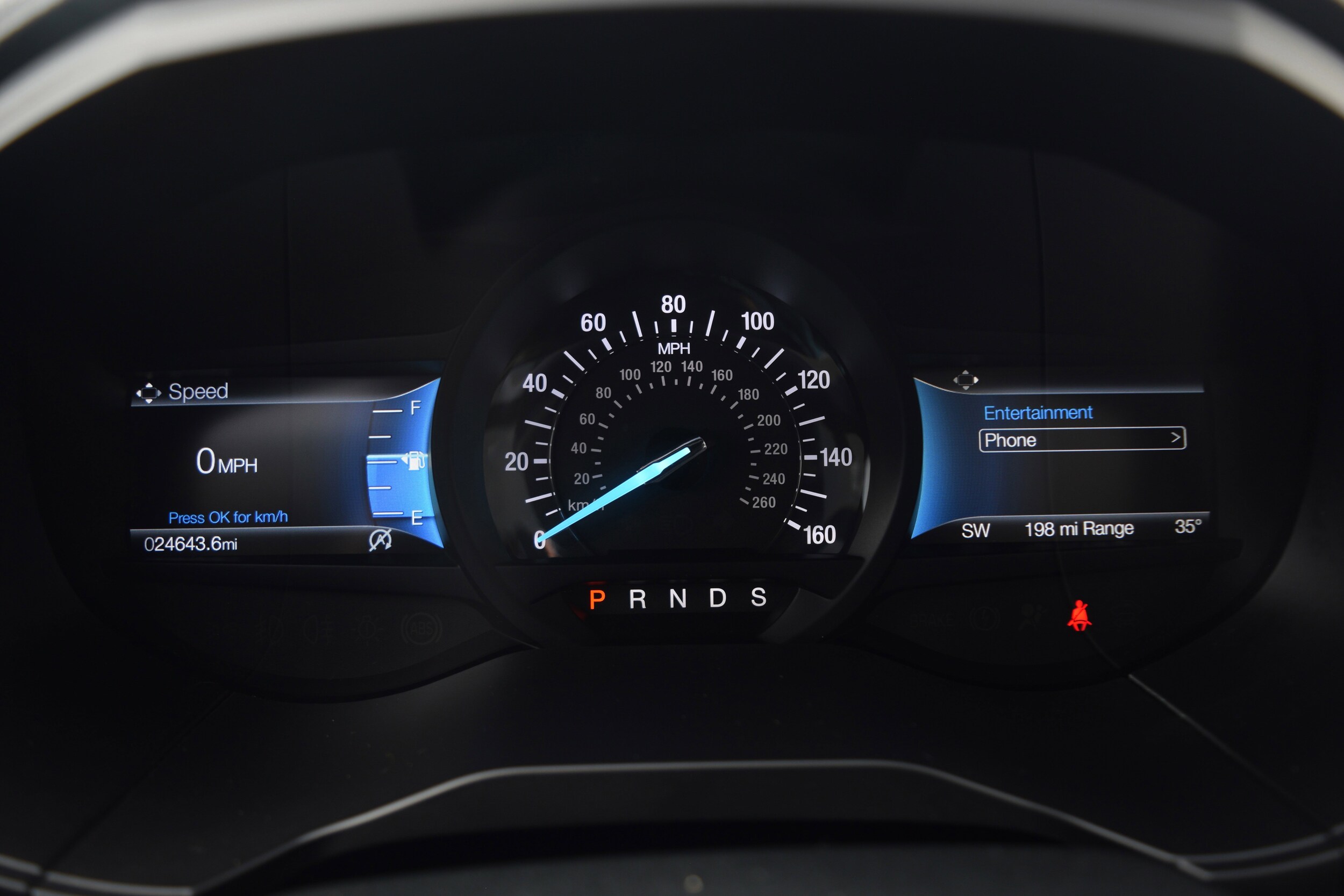 2022 Ford Edge SEL photo 3