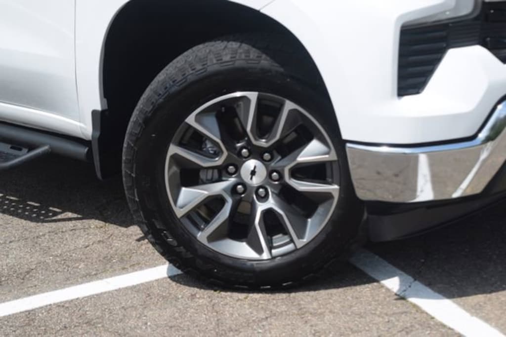 Used 2022 Chevrolet Silverado 1500 LT Truck Crew Cab