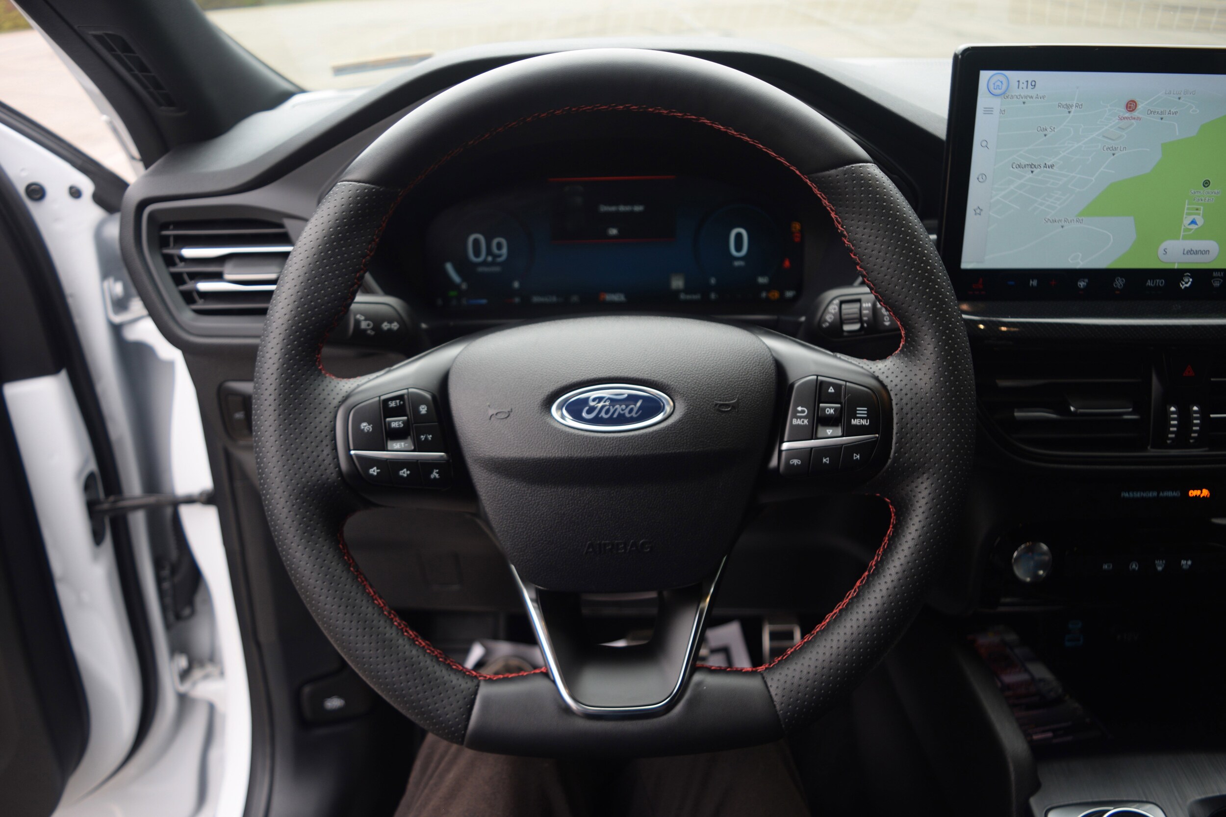 2023 Ford Escape ST-Line Select photo 3