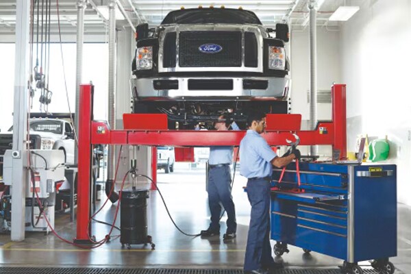 LebanonFord_FordPro_CommercialVehicleCenter_Service.jpg