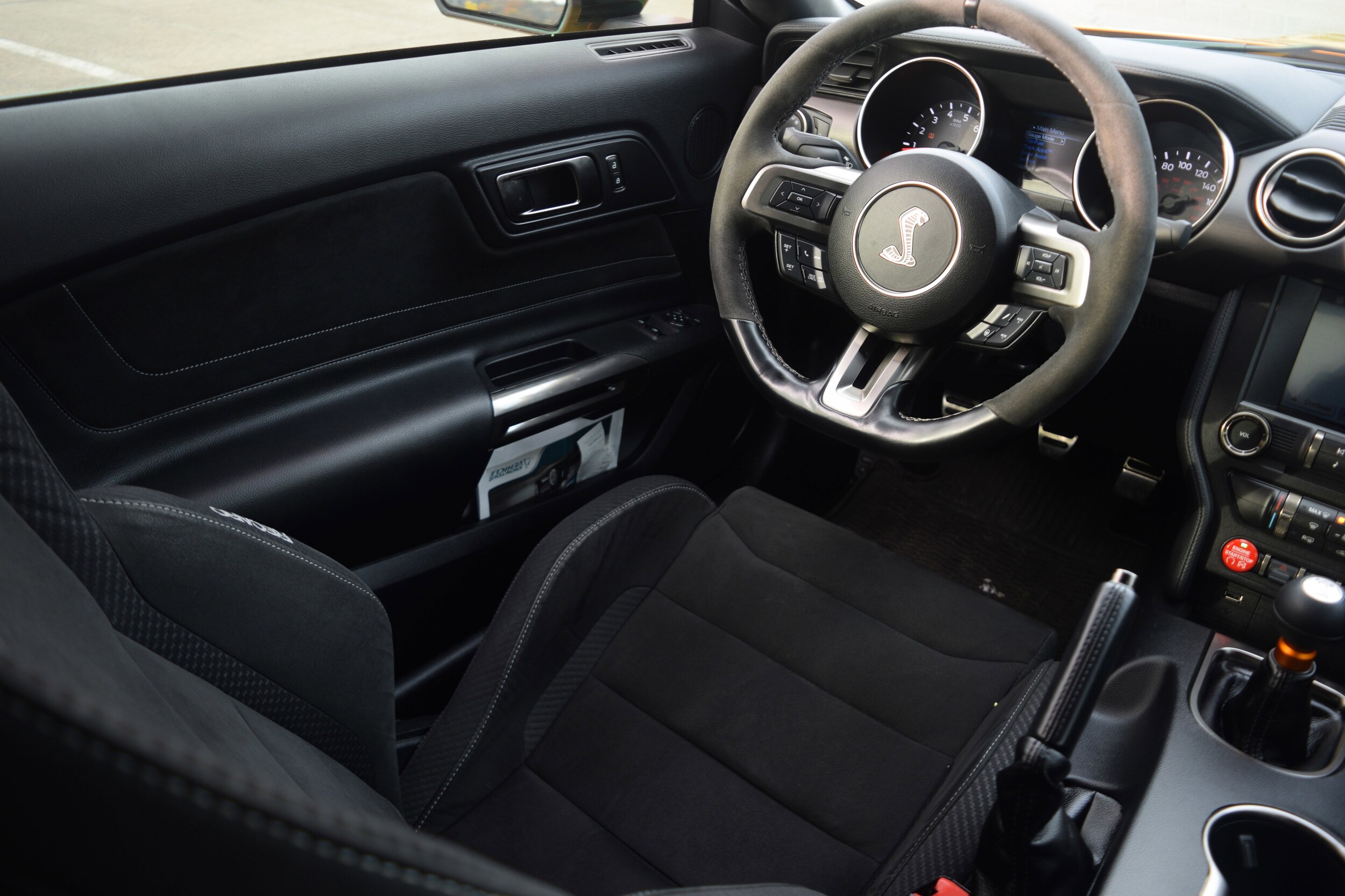 2018 Ford Mustang Shelby photo 2