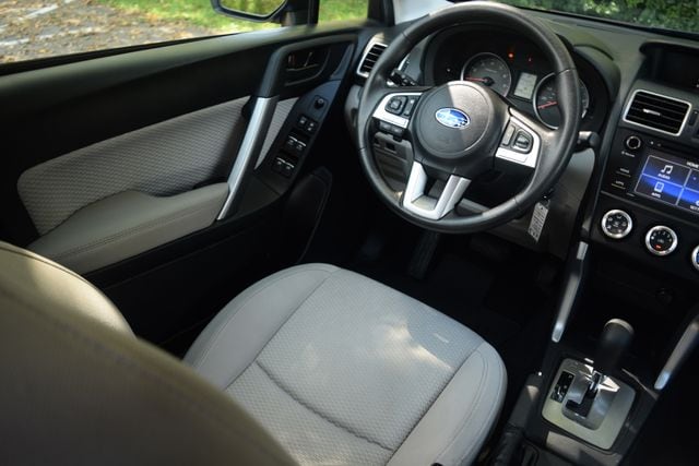 Used 2018 Subaru Forester Base with VIN JF2SJABC2JH401511 for sale in Lebanon, OH