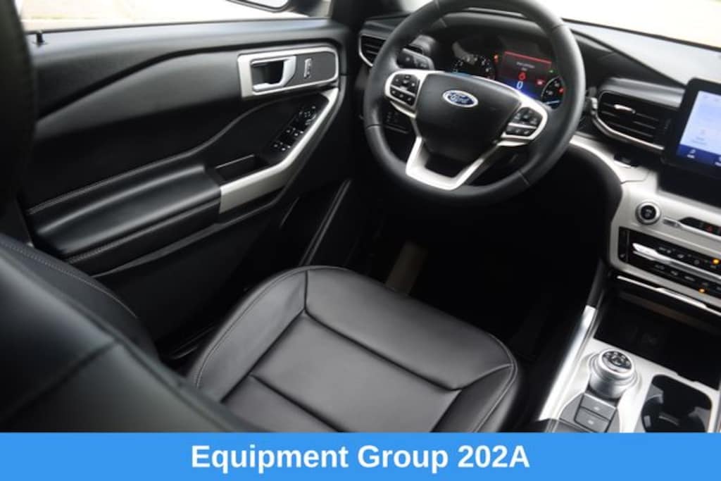 Used 2024 Ford Explorer XLT SUV