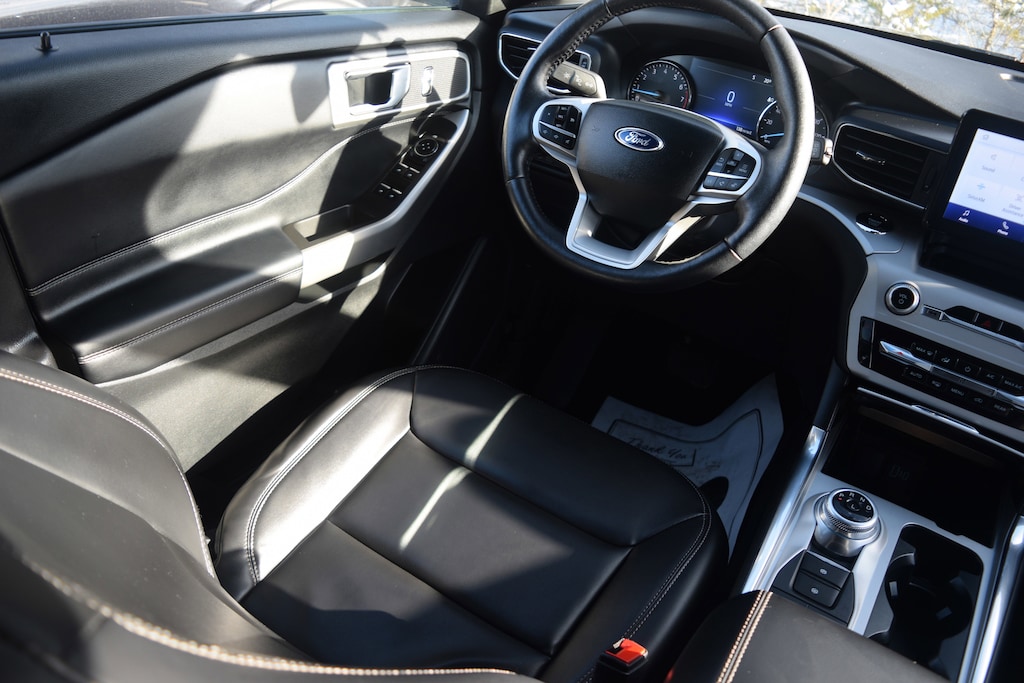Used 2023 Ford Explorer XLT SUV