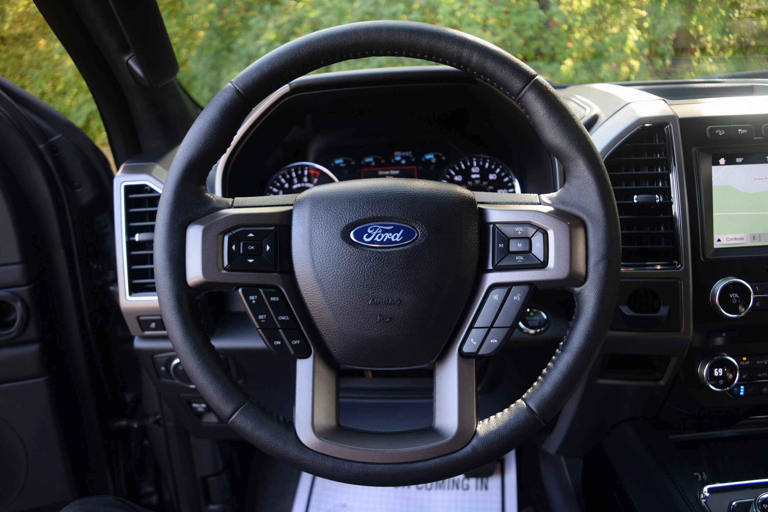 2018 Ford Expedition MAX XLT photo 3
