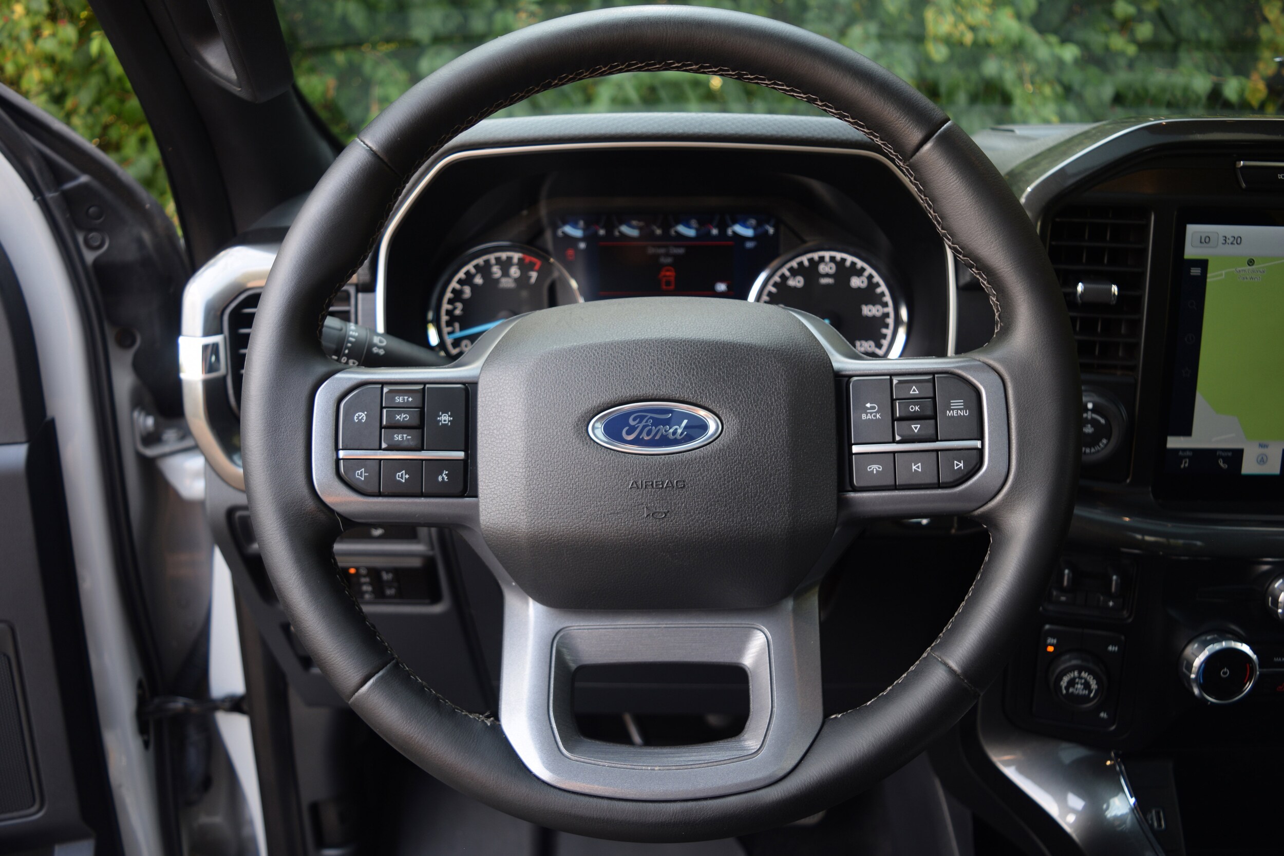 2023 Ford F-150 XLT photo 4
