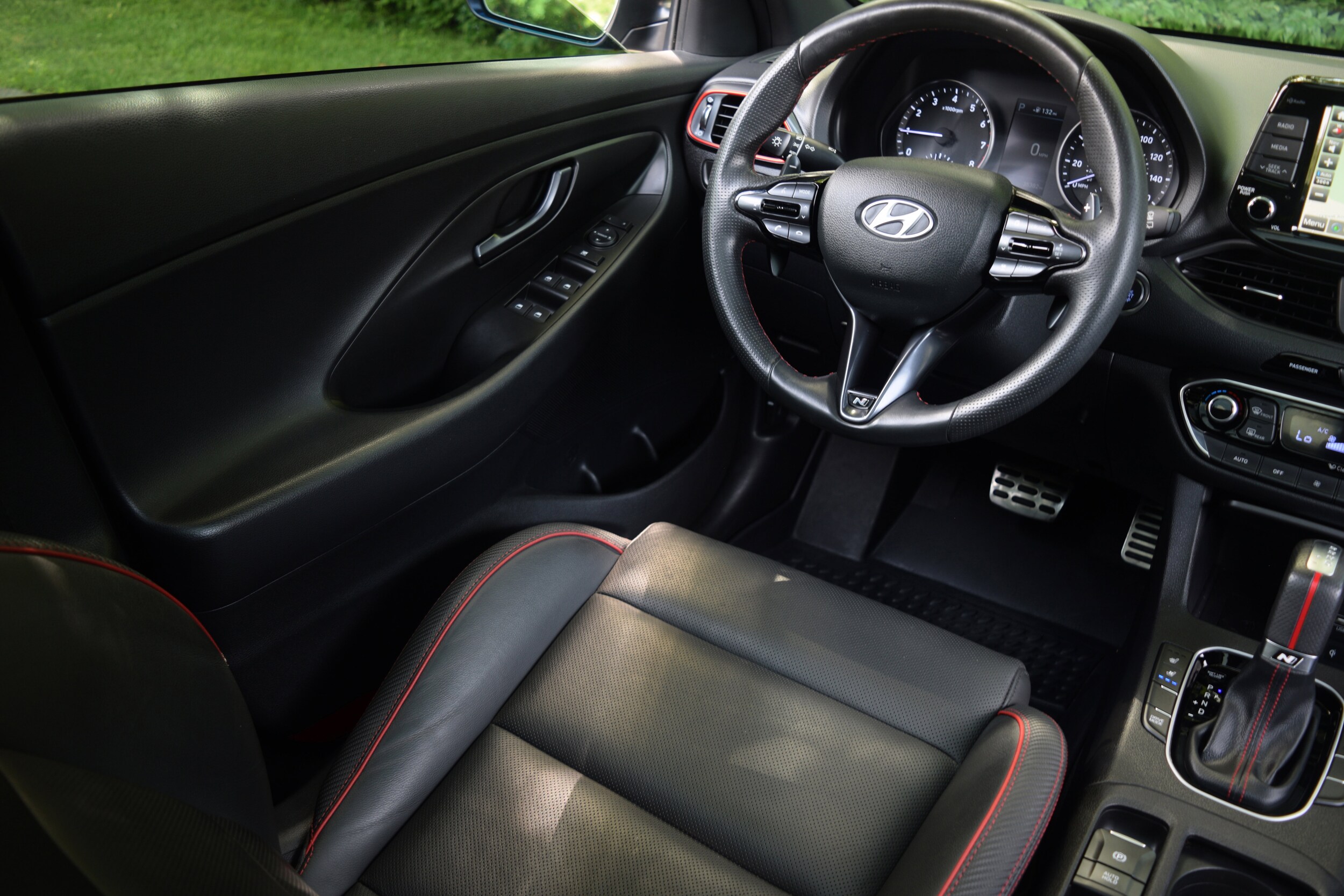 2020 Hyundai Elantra GT N Line photo 2