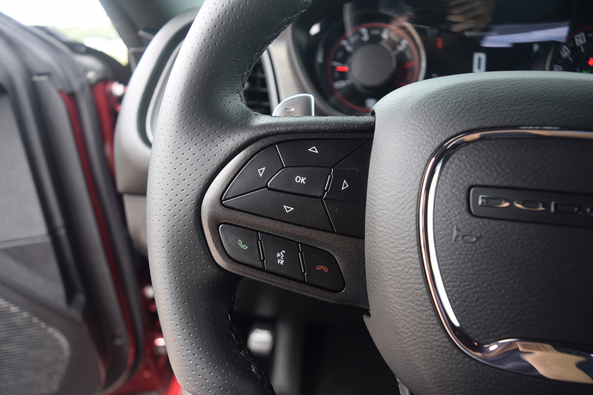 2023 Dodge Challenger R/T photo 4