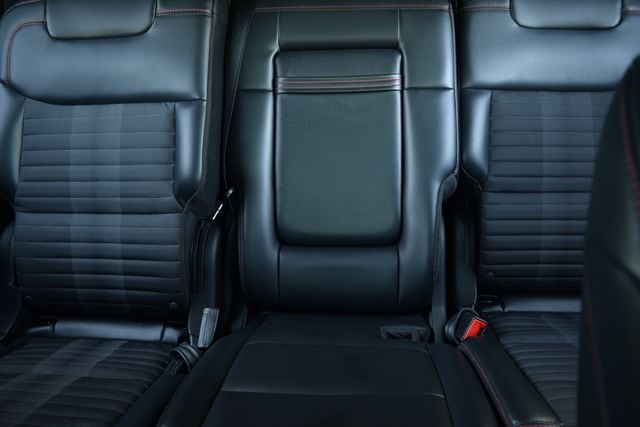 2025 Ford Explorer ST-LINE - Photo 15
