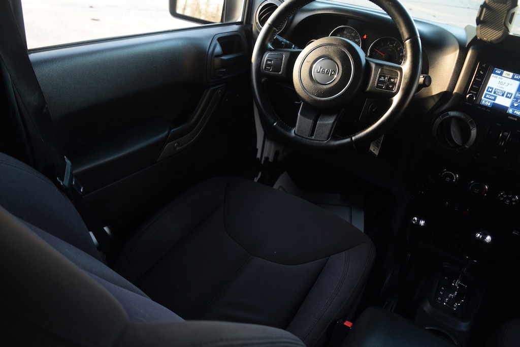 Used 2014 Jeep Wrangler Unlimited Sport 4x4 SUV