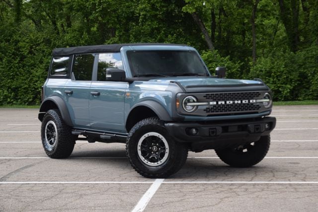 2022 Ford Bronco SUV 