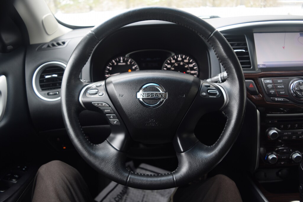 Used 2015 Nissan Pathfinder SL SUV