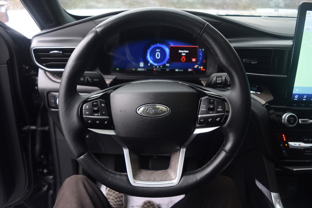 Used 2023 Ford Explorer Platinum SUV