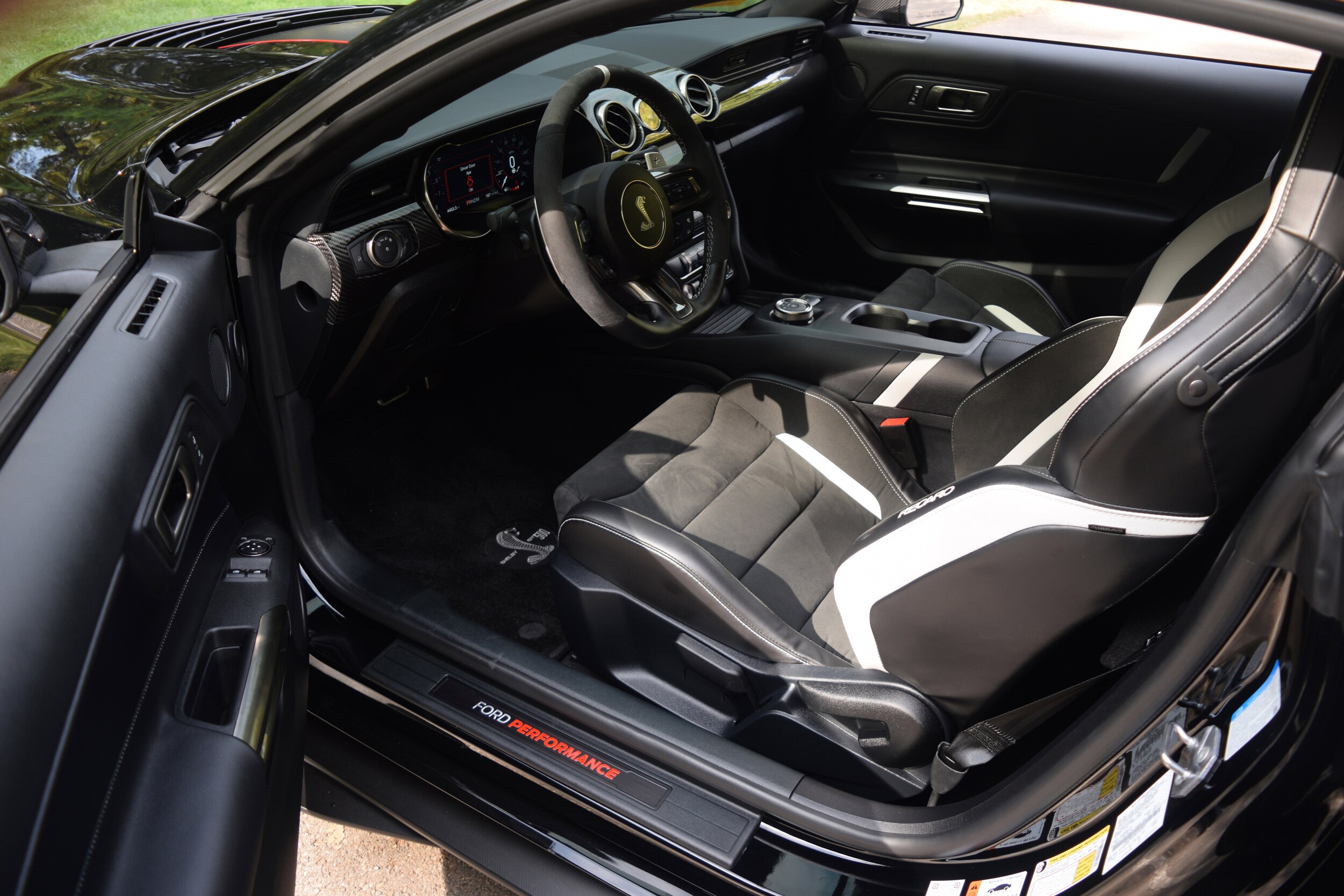2021 Ford Mustang Shelby GT500 photo 3