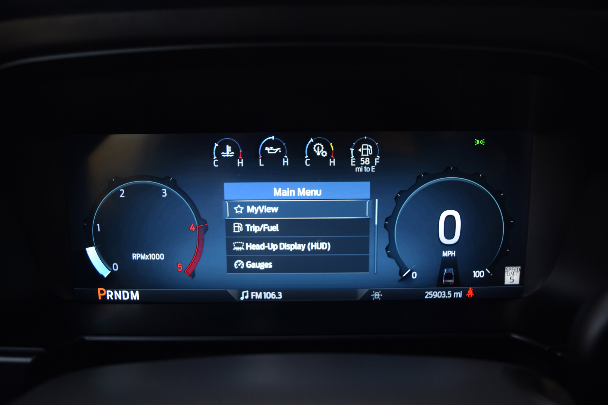 2023 Ford F-250 Lariat photo 2