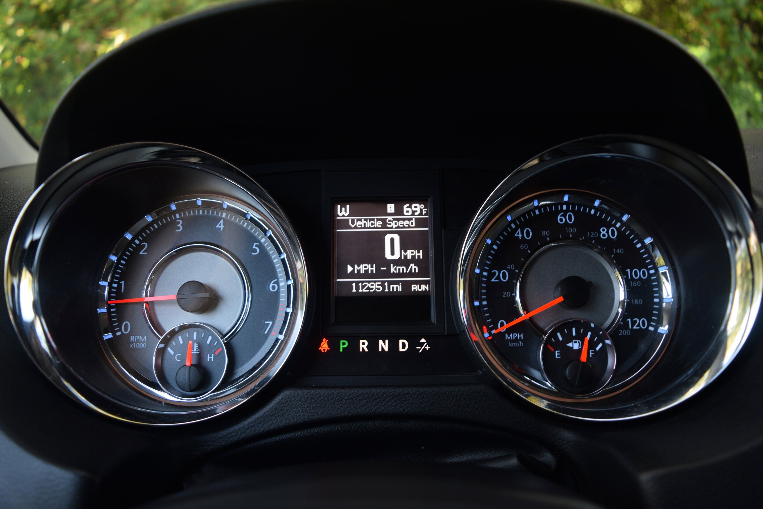 2016 Chrysler Town & Country Touring photo 2
