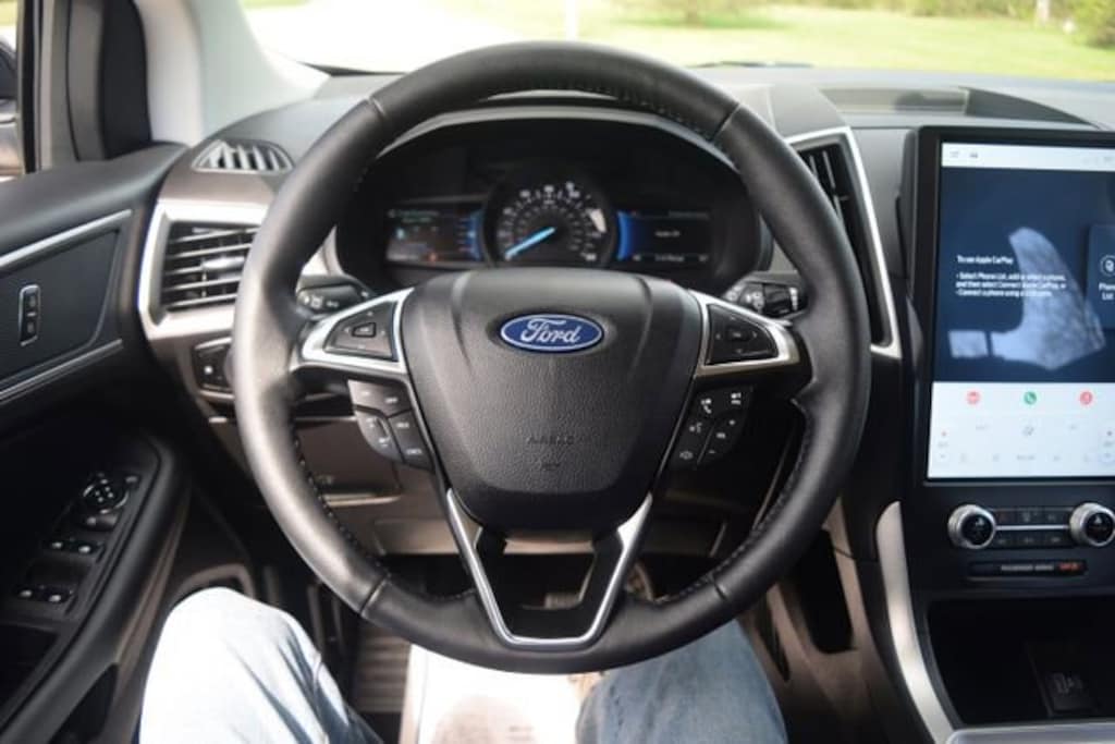 Used 2024 Ford Edge SUV