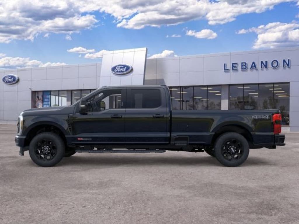 New 2026 Ford F-250SD Lariat Truck Crew Cab