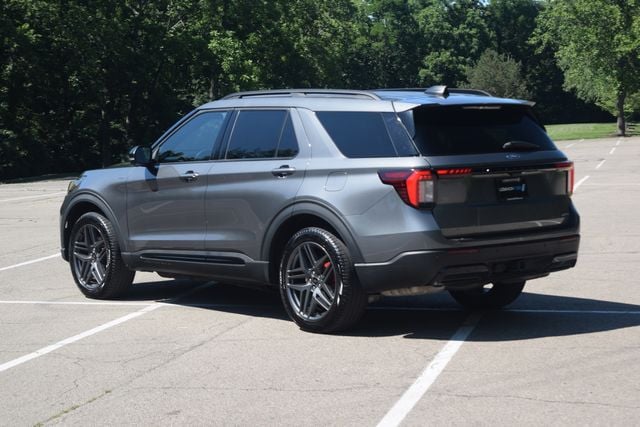2025 Ford Explorer ST-LINE - Photo 24