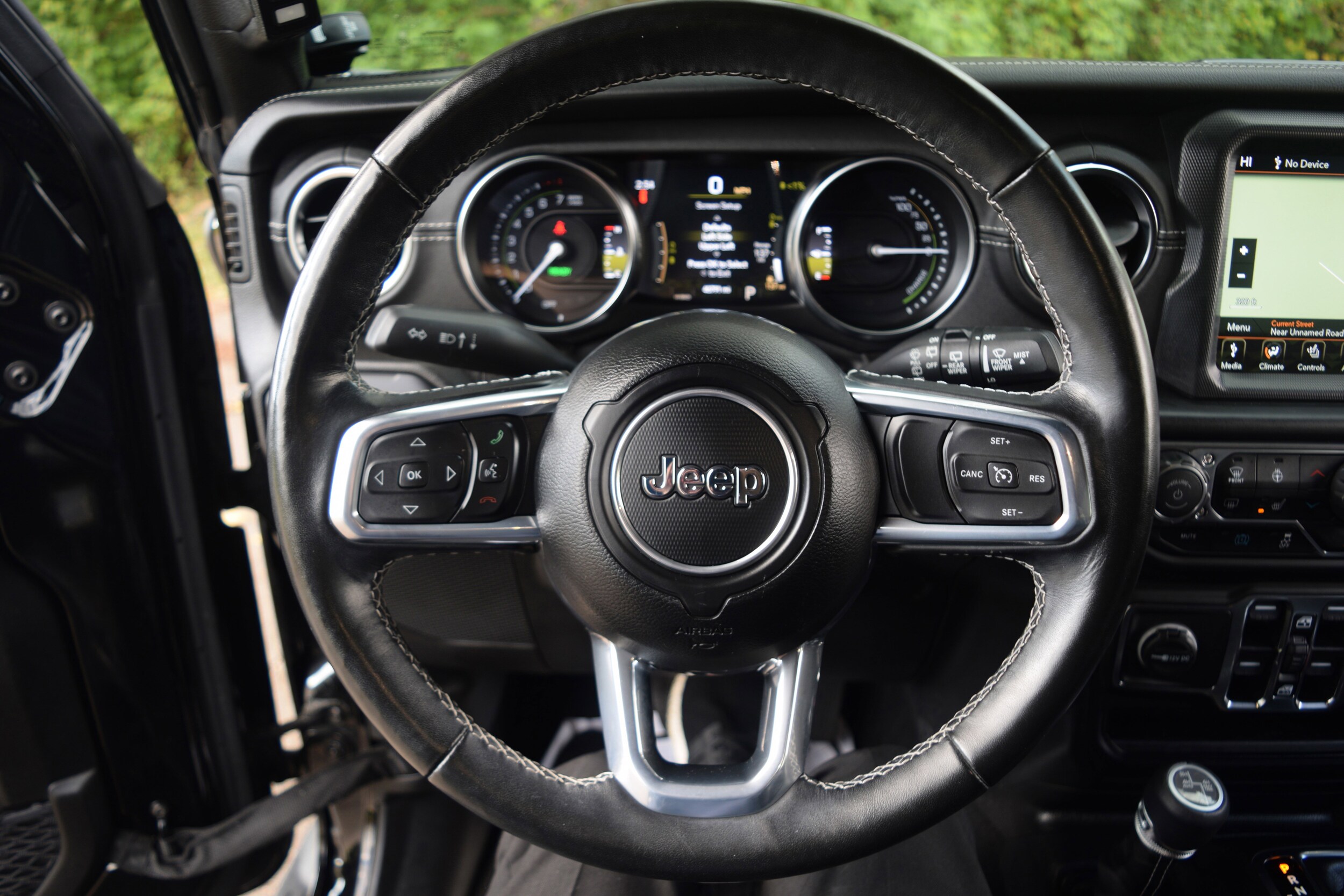 2023 Jeep Wrangler 4xe Sahara photo 4