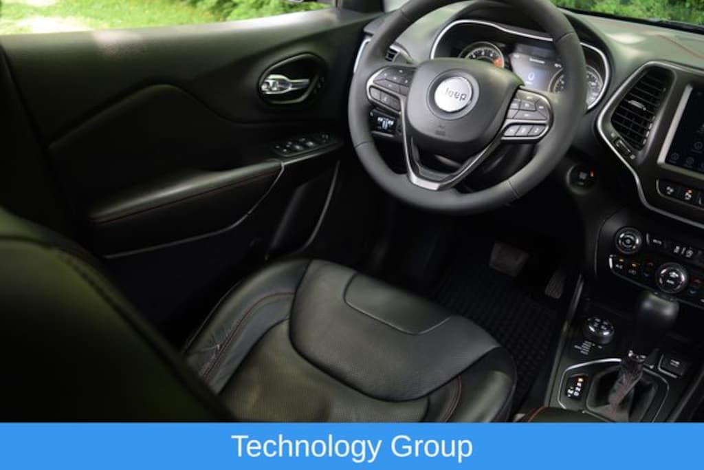Used 2021 Jeep Cherokee Trailhawk SUV
