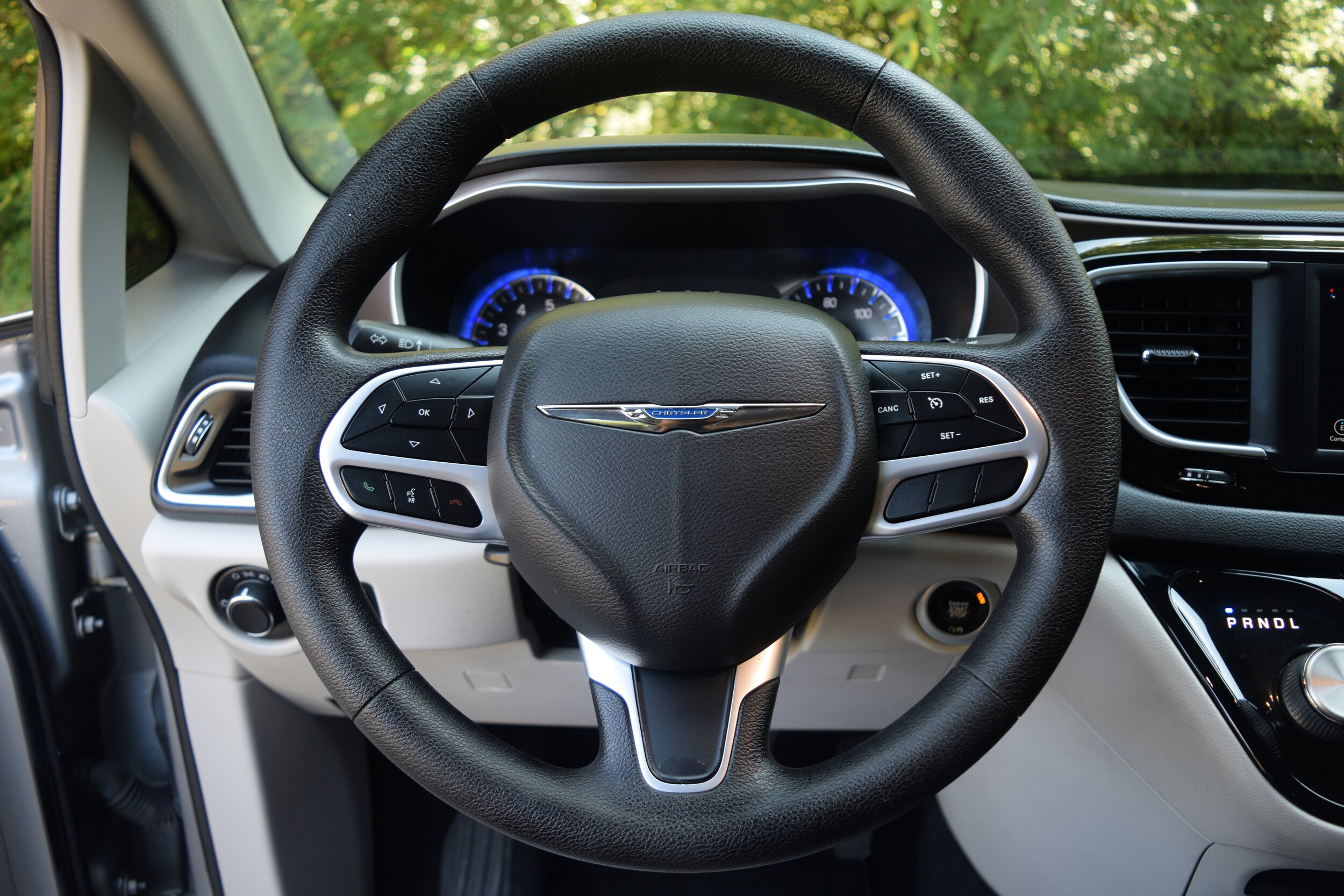 2021 Chrysler Voyager LXi photo 4