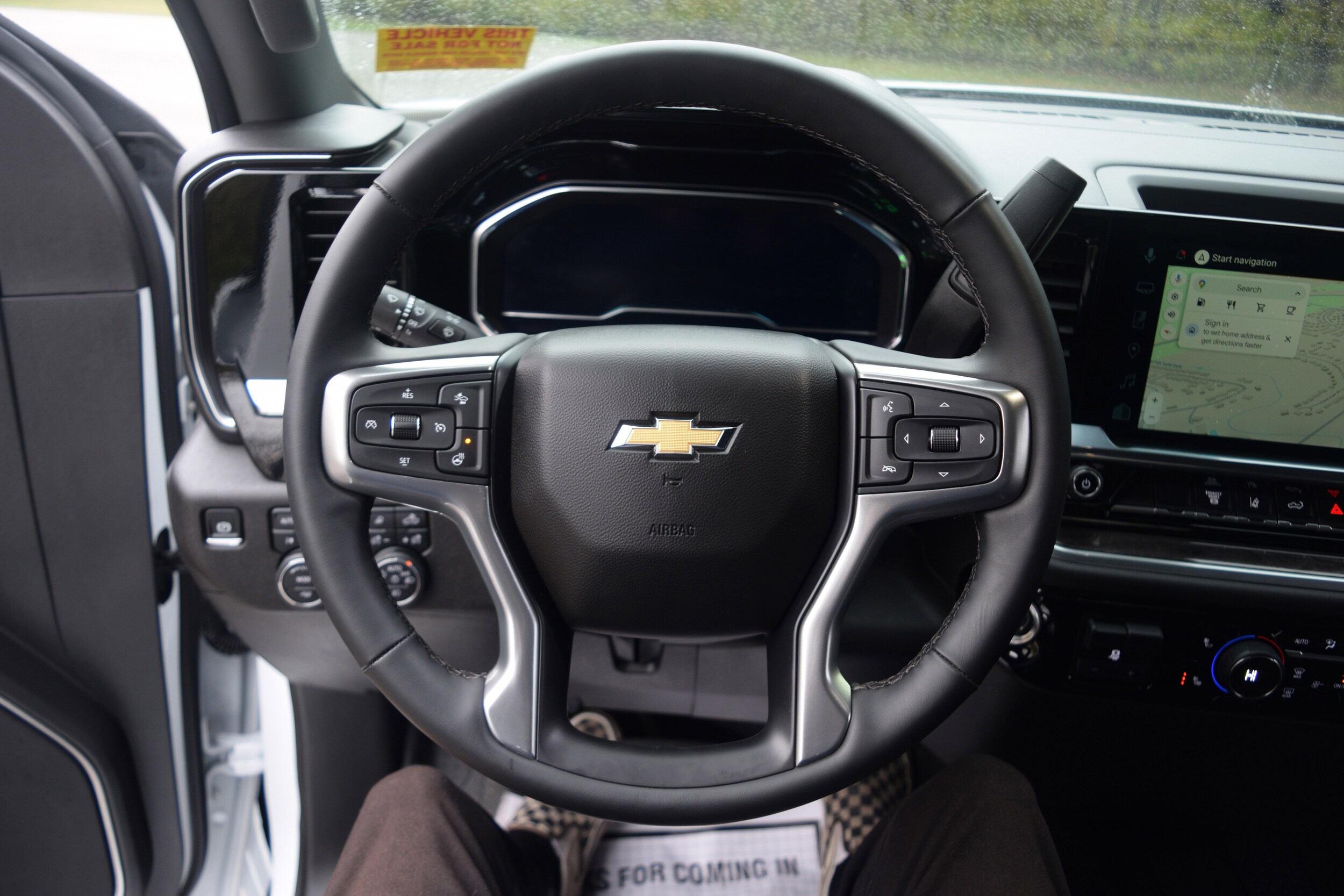 2025 Chevrolet Silverado 3500HD LTZ photo 4