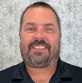 Staff member Shawn Estabrook from ID_59aa18