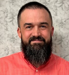 Staff member Derek Albert from ID_c725a9