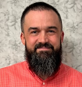 Staff member Derek Albert from ID_32194d