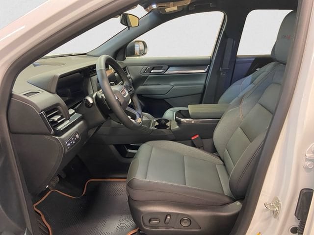2026 GMC Terrain AT4 - Photo 10