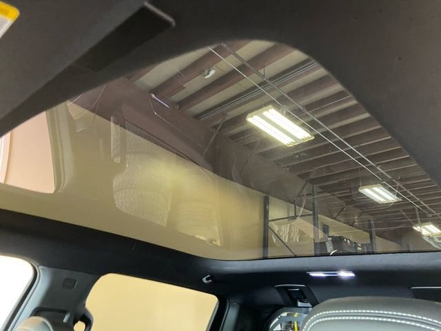 2025 GMC Sierra EV Denali - Photo 18