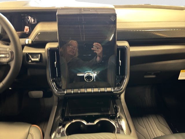 2026 GMC Yukon XL AT4 - Photo 12