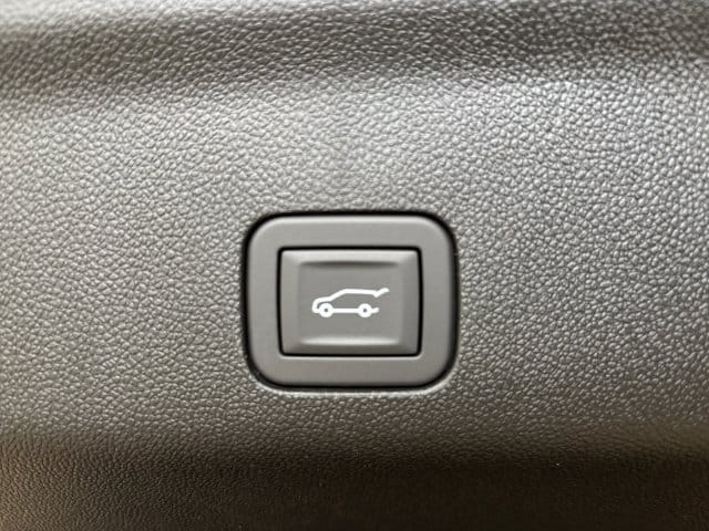 2026 GMC Yukon XL AT4 - Photo 21
