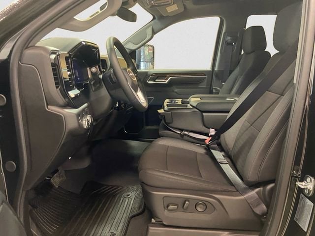2026 GMC Sierra 3500HD SLE - Photo 10