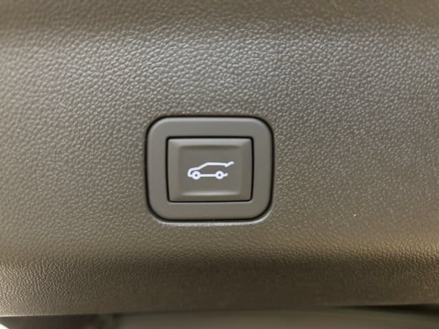 2026 GMC Yukon AT4 - Photo 21