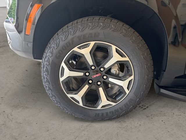 2026 GMC Yukon AT4 - Photo 15