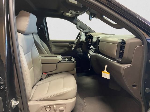 2026 GMC Sierra 1500 SLT - Photo 16