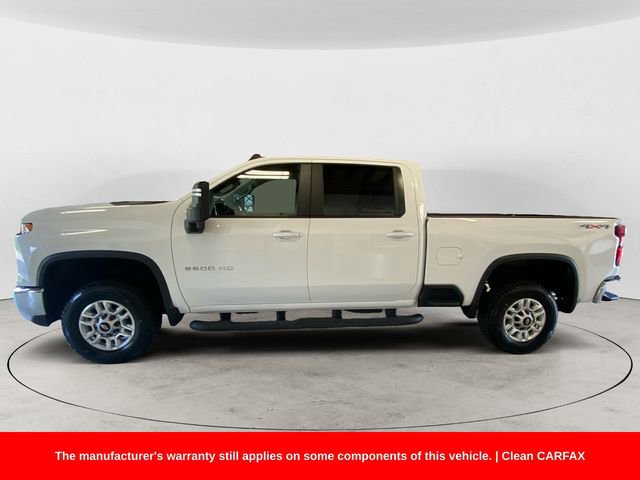 2024 Chevrolet Silverado 2500HD LT photo 2