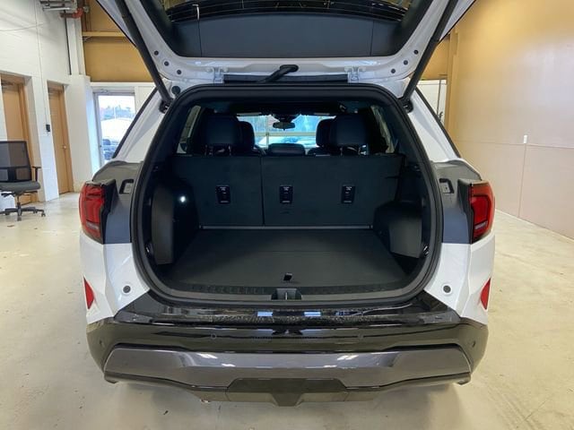 2026 GMC Terrain AT4 - Photo 17