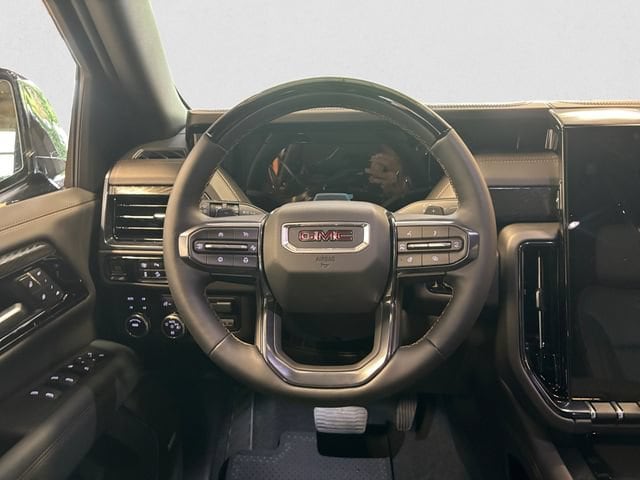 2026 GMC Yukon AT4 - Photo 13