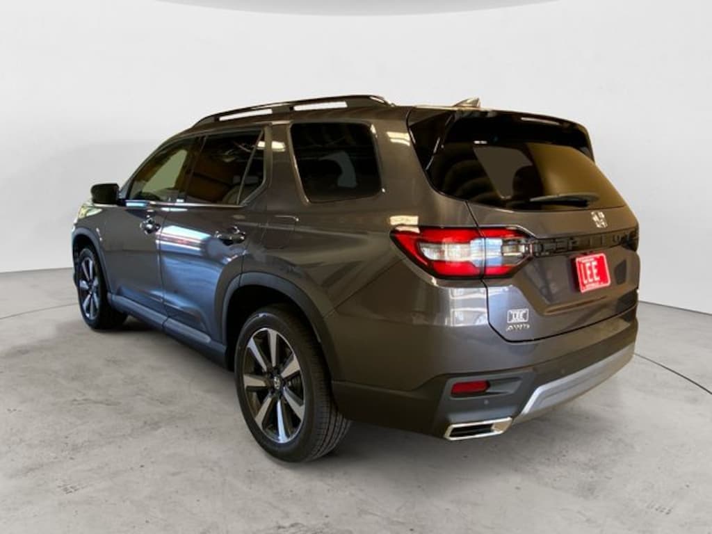 New 2025 Honda Pilot Touring SUV